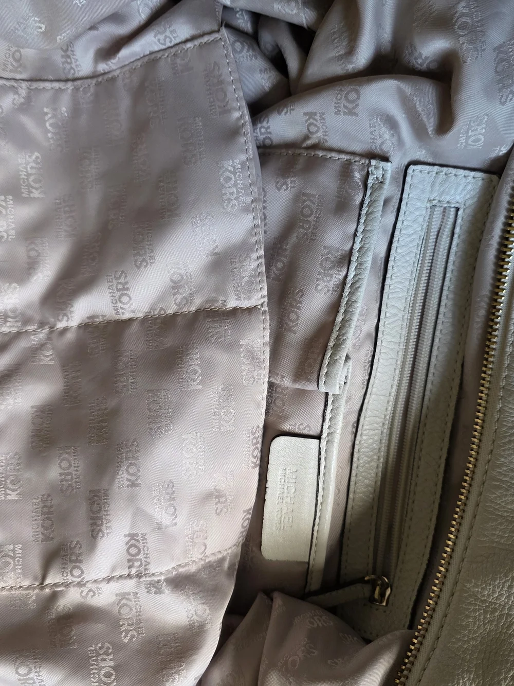 Michael Kors White Leather Tote Bag with Gold Hardware
